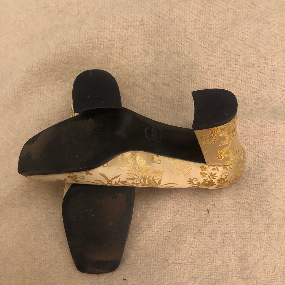 Satin heels, good condition, worn once or twice indoors, leather outer sole - Picture 2 of 3